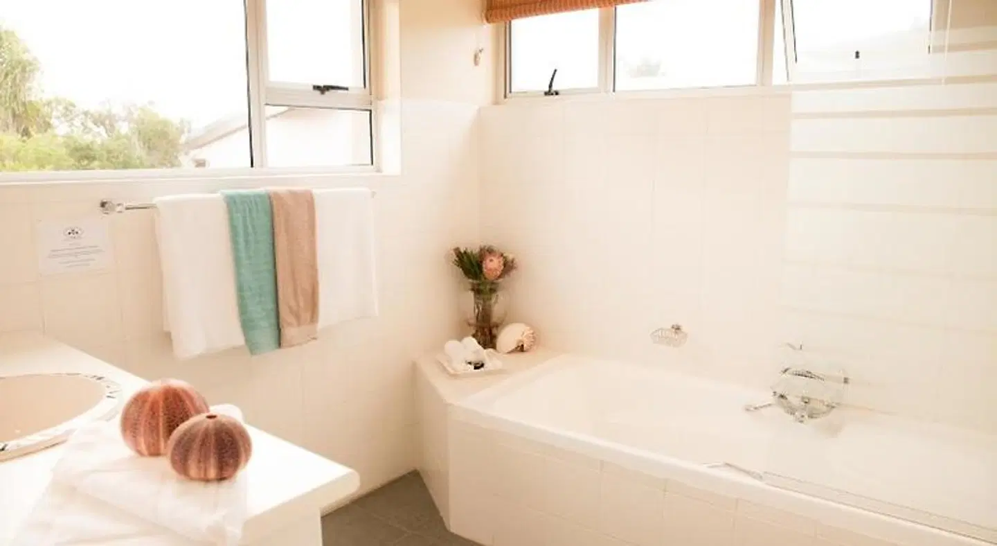 Headlands House Guest Lodge Badezimmer