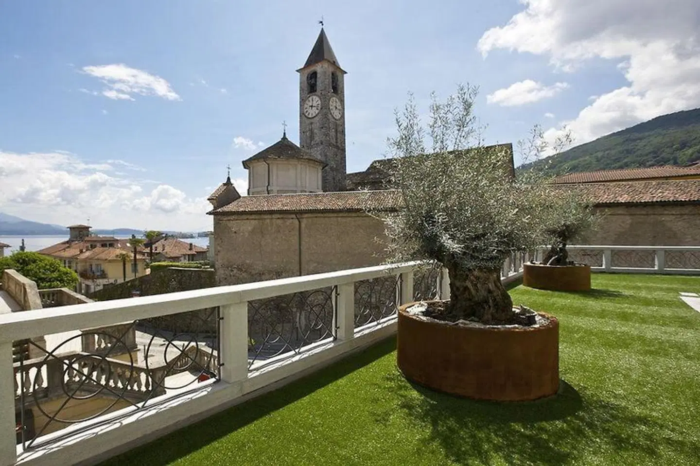 Al Campanile-Aparthotel & Suite EXTERIOR