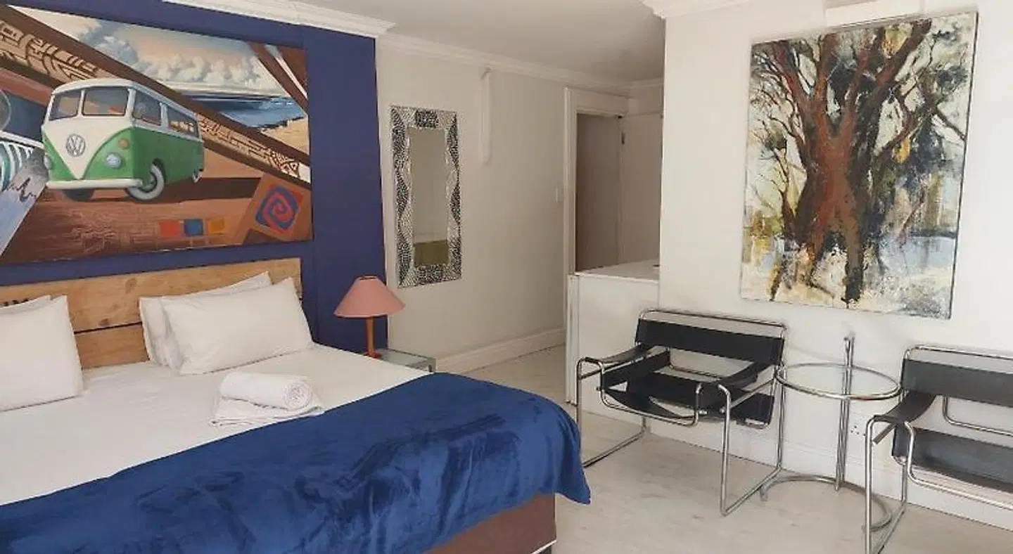 Funky Town ROOM_EXAMPLE