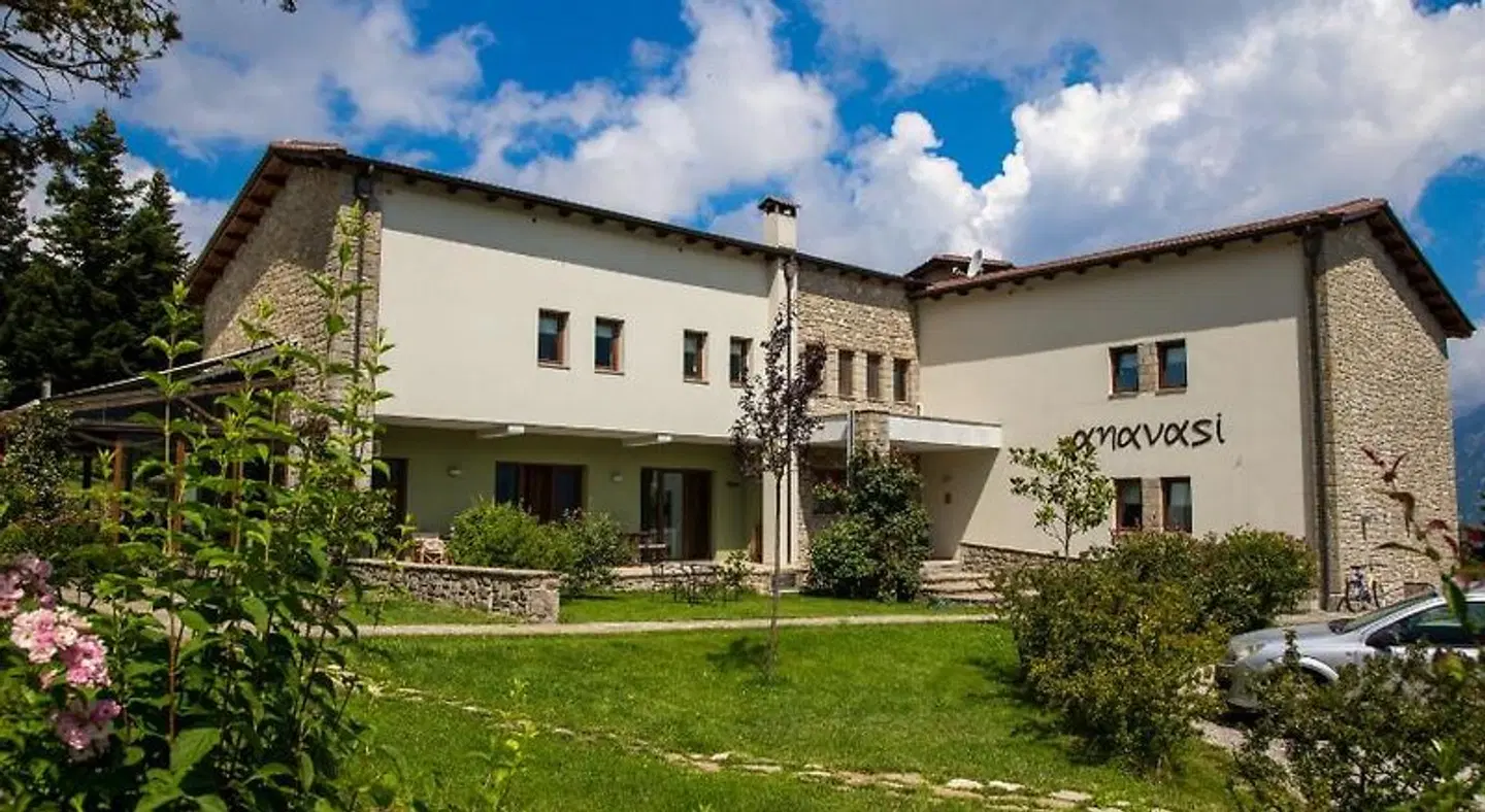 Anavasi Mountain Resort EXTERIOR