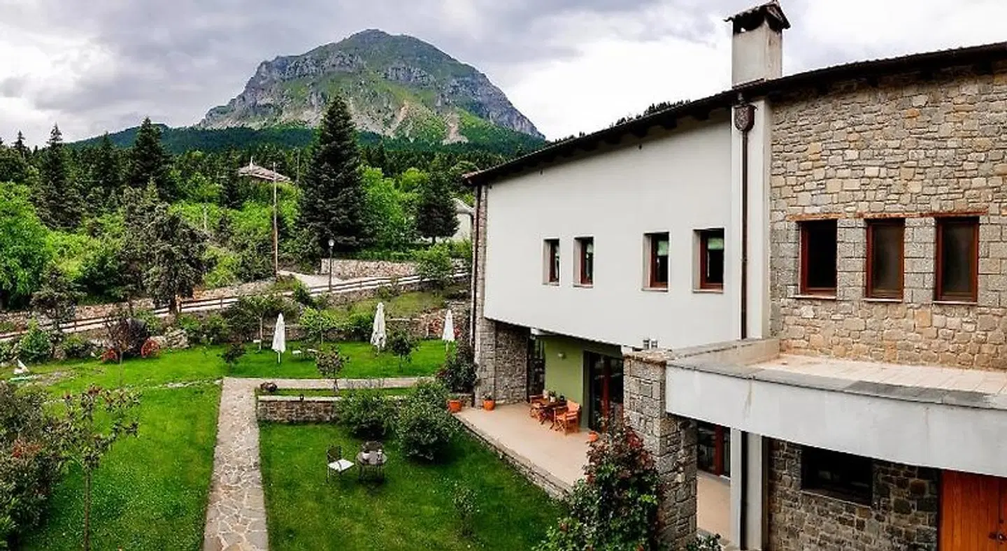 Anavasi Mountain Resort EXTERIOR