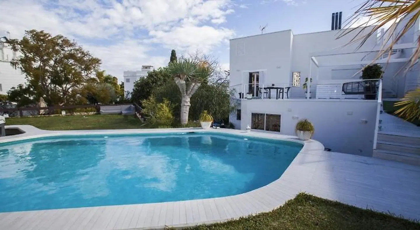 Luxury Apartments Villa San Salvador OUTDOOR_POOL