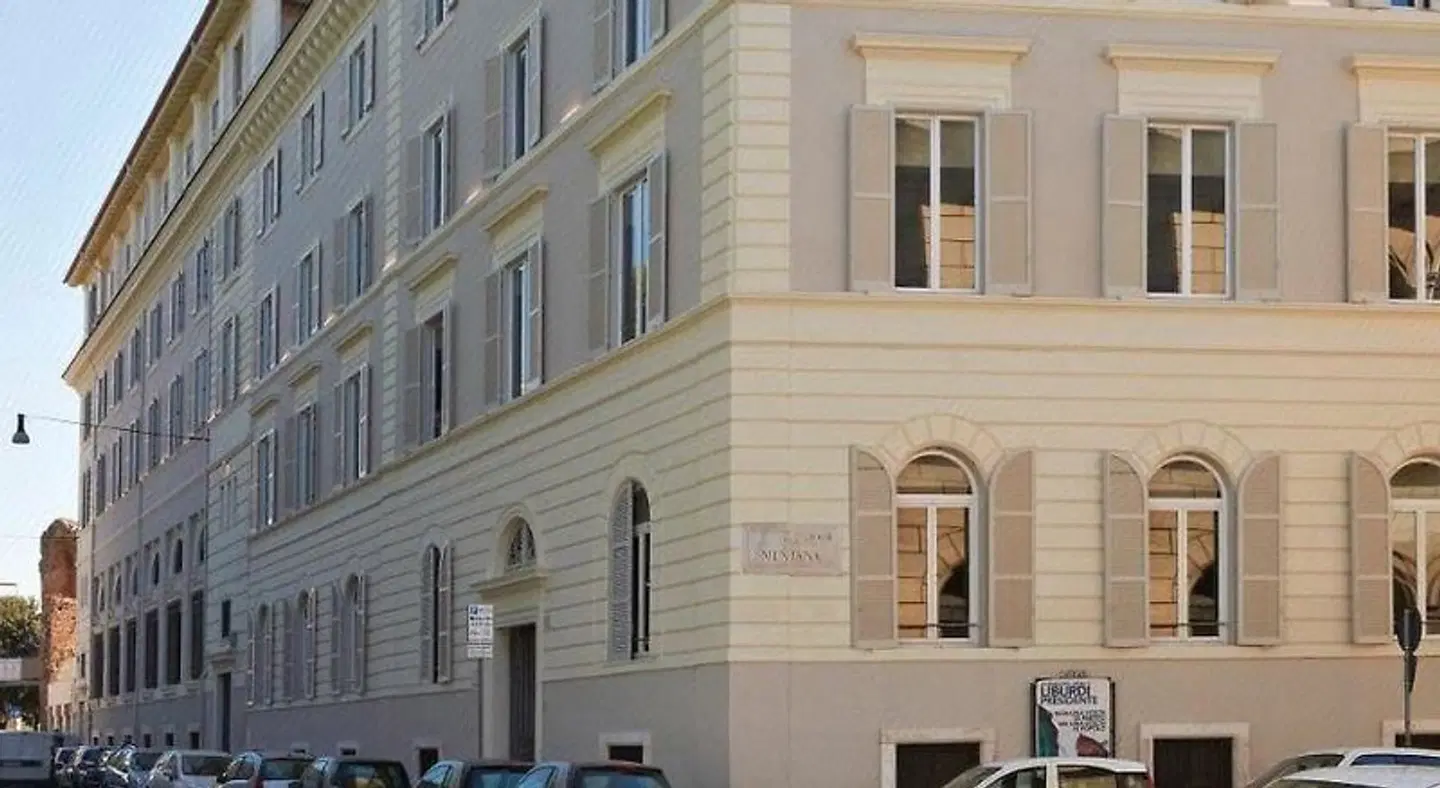 Hotel The Building EXTERIOR