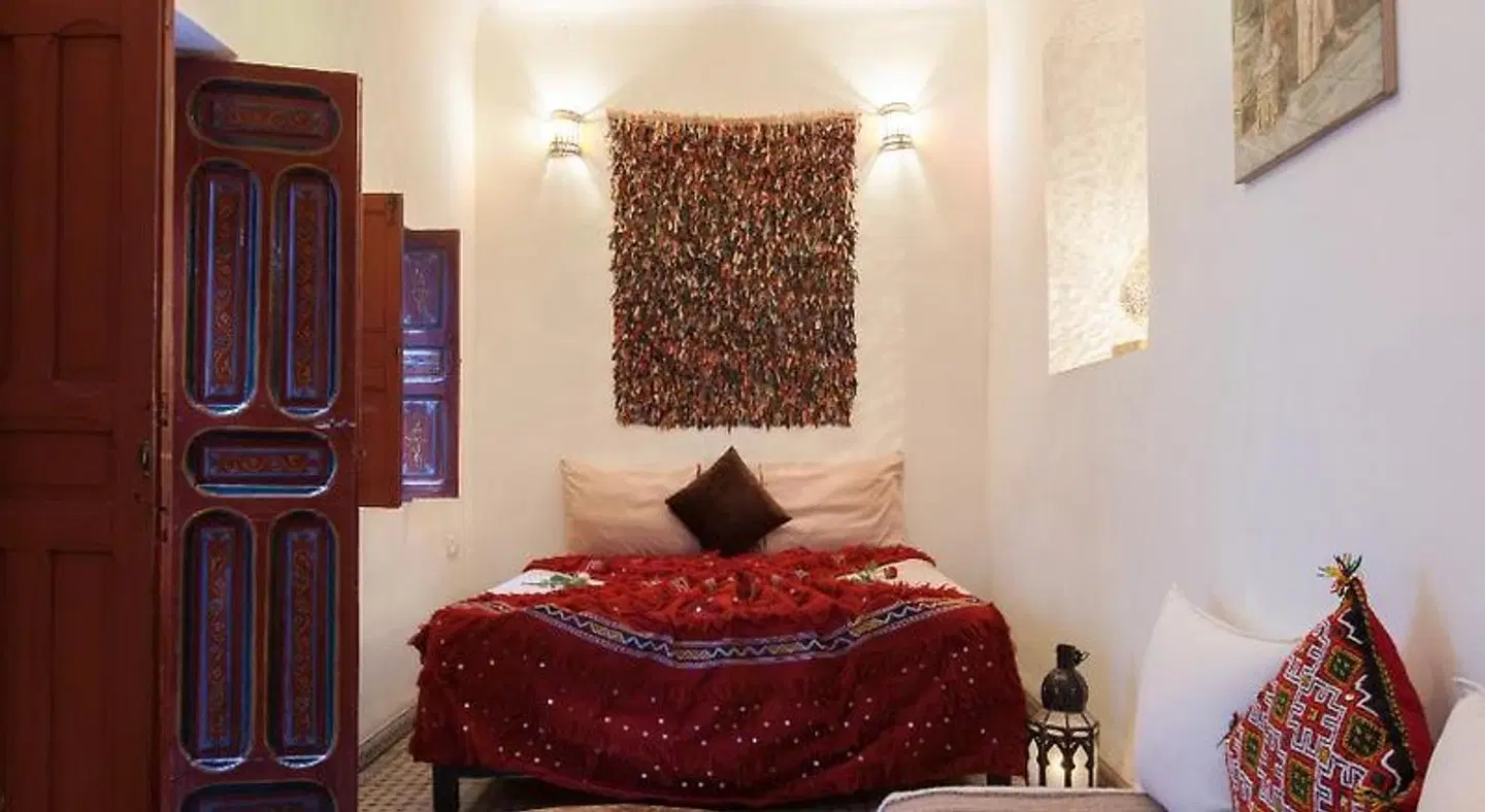 Riad Ben Saleh ROOM_EXAMPLE