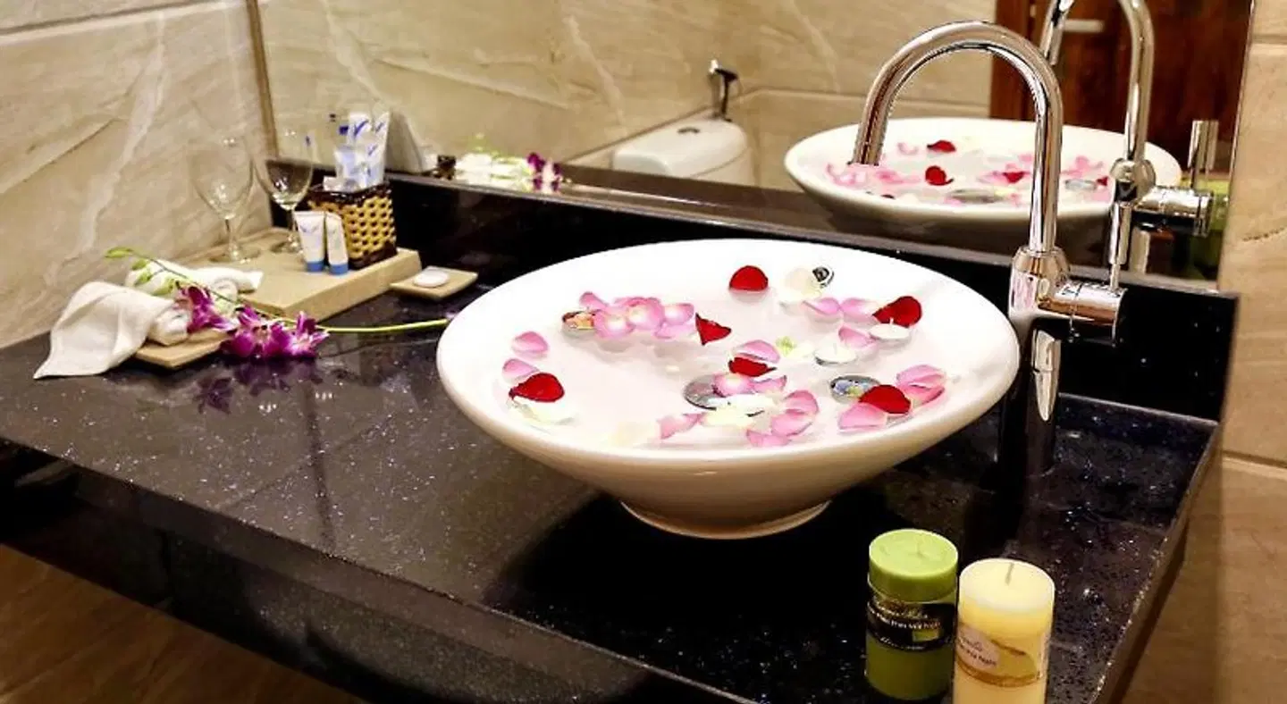 Apus Hotel Badezimmer