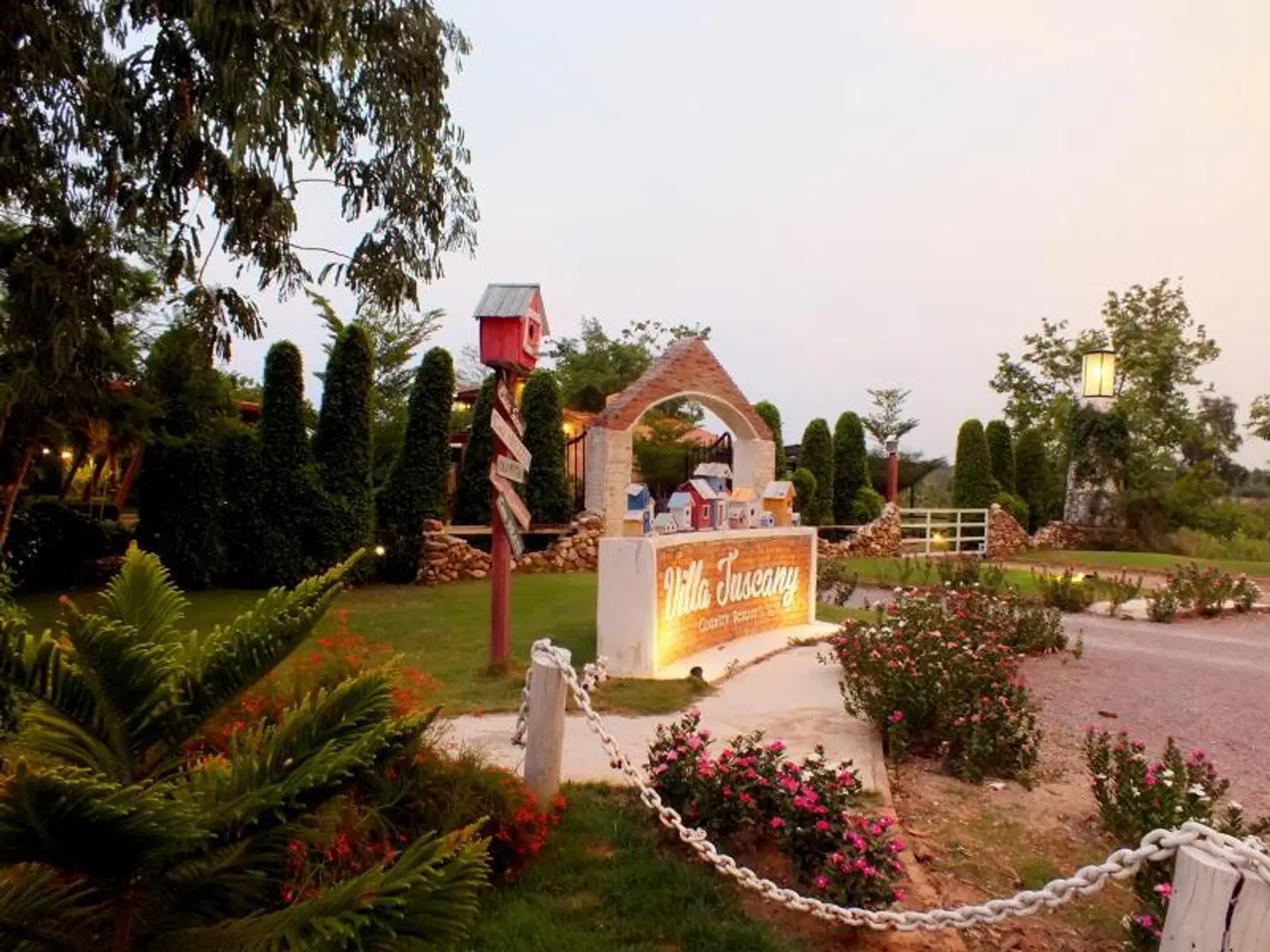 Villa Tuscany Country Resort Garten