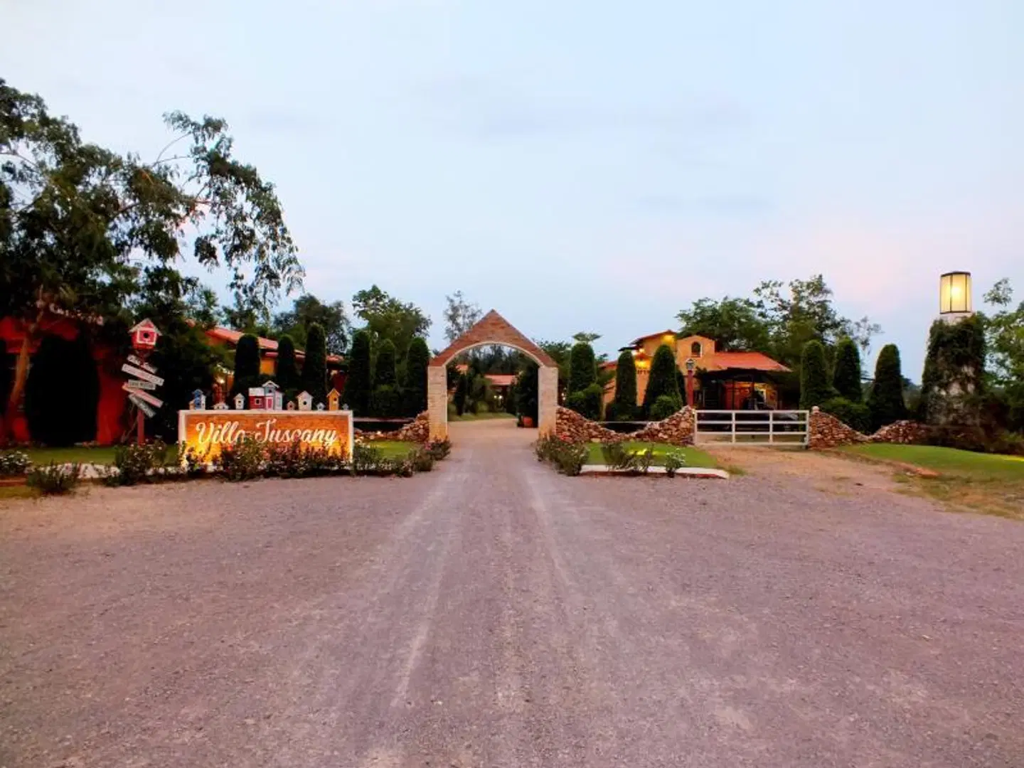 Villa Tuscany Country Resort Garten