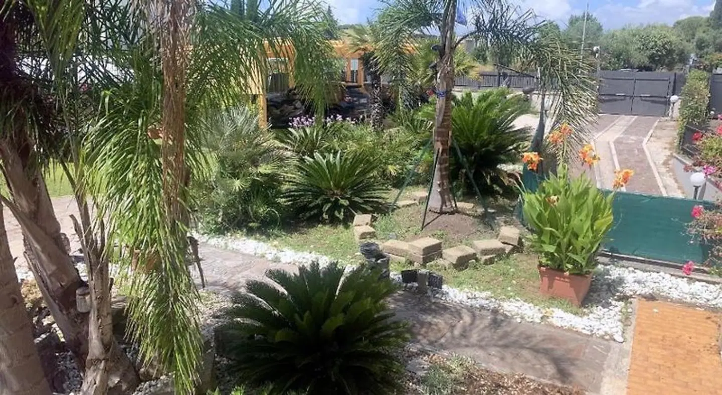 Il Giardino Di Adriana B&B Garten