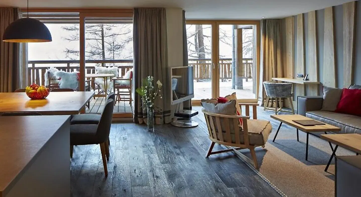 La Vue Luxury Living Apartments LOUNGE_LOBBY
