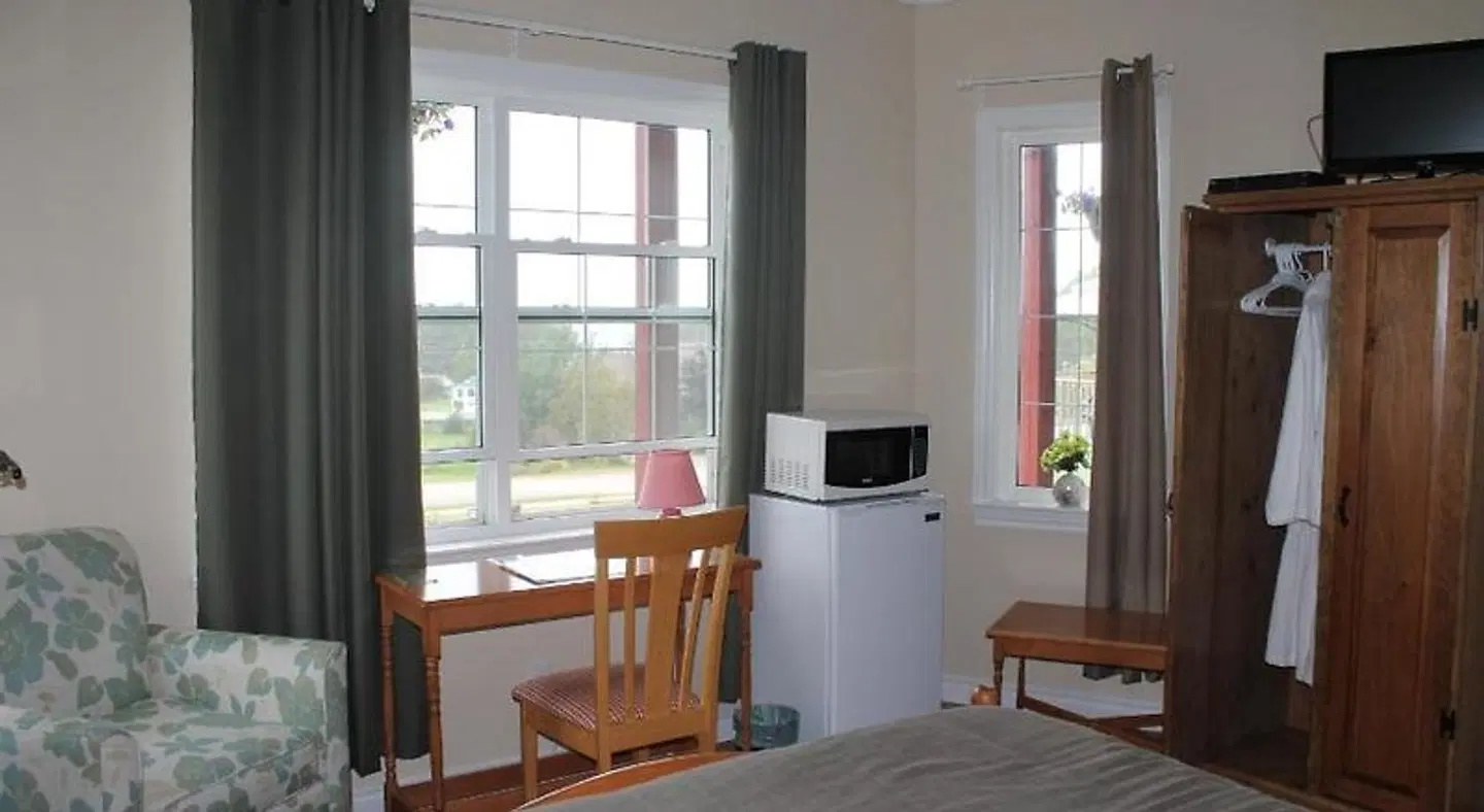 The Fiddle and the Sea Bed and Breakfast ROOM_EXAMPLE