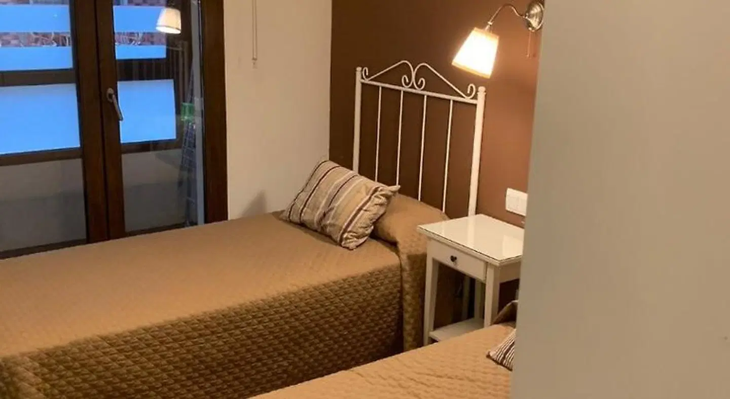 Santiago ROOM_EXAMPLE