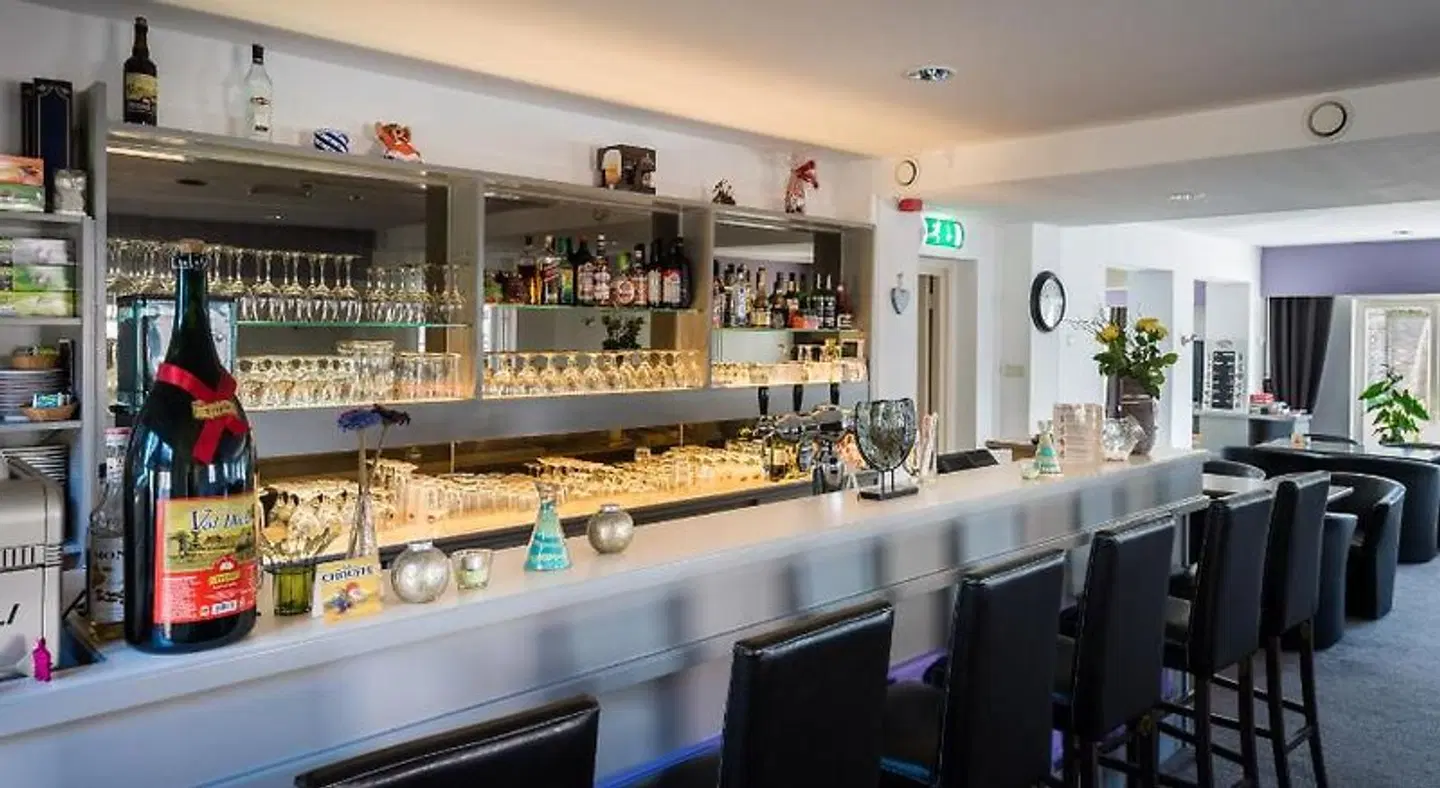Eperland Bar