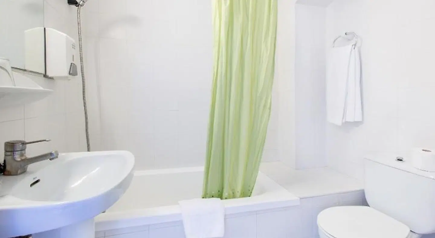 Residencia Sutimar Hostal Badezimmer