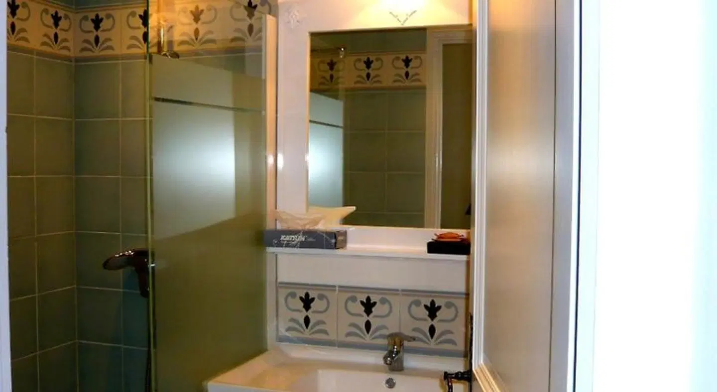 Hotel Mistral Badezimmer
