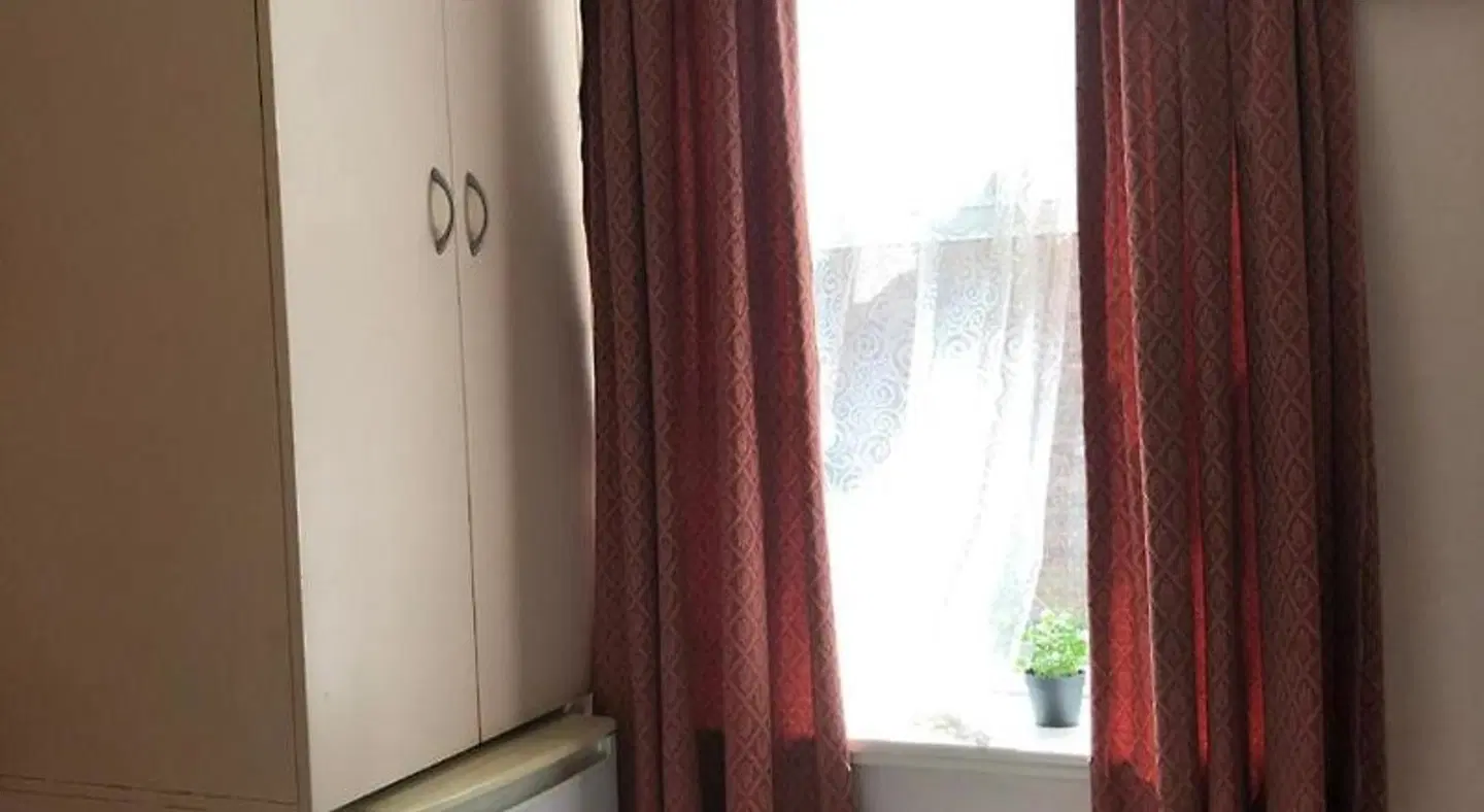 Barking Hotel ROOM_EXAMPLE