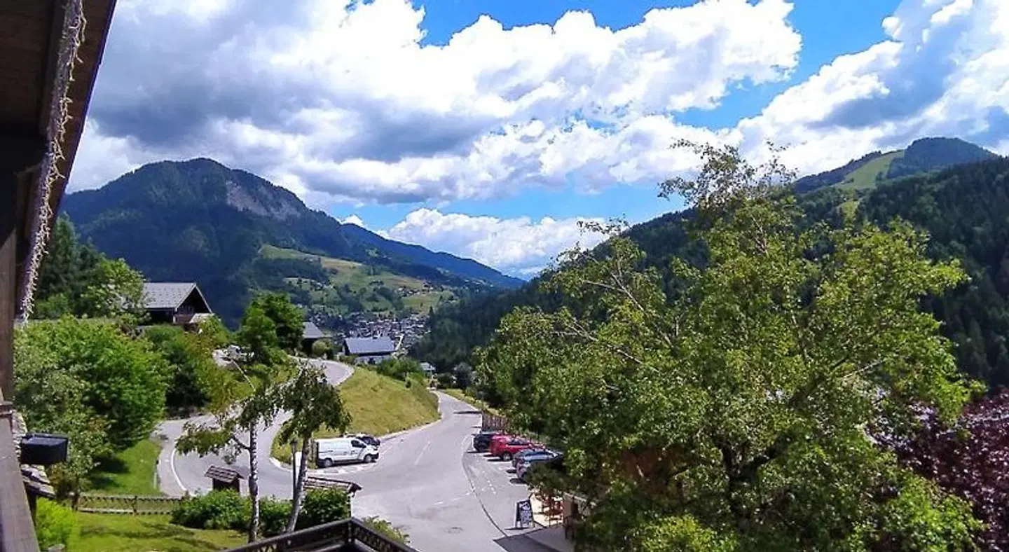 Chalet Appart'Hôtel Restaurant L'Eau Vive LANDSCAPE