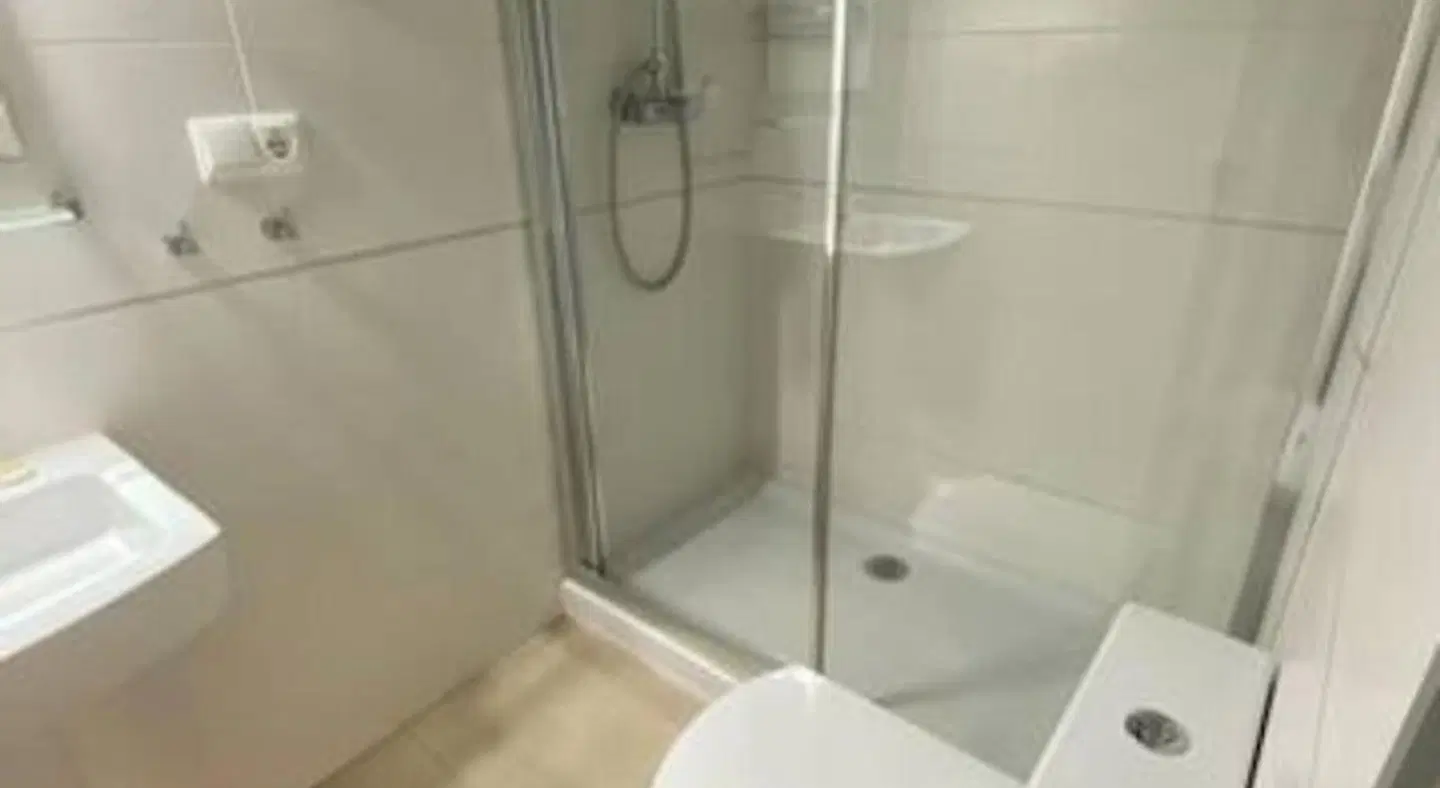 Málaga Andes 4 Badezimmer