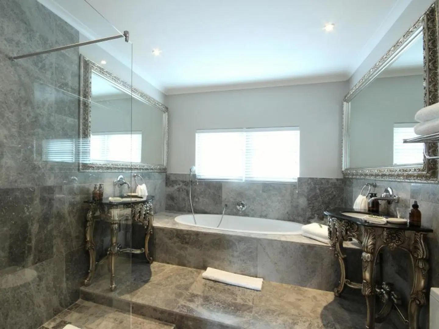 The Gregoire Boutique Hotel Badezimmer