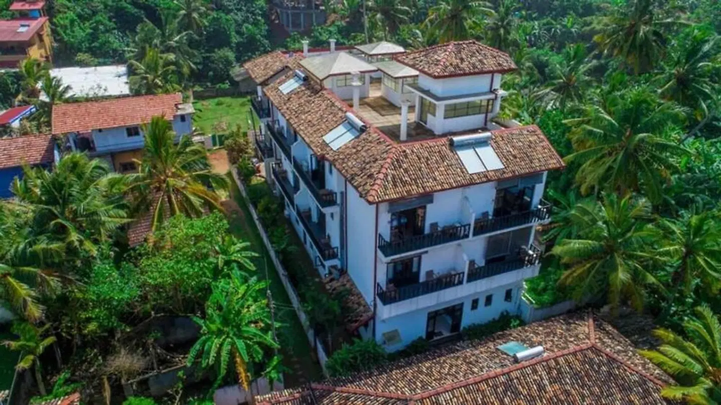 Villa Tissa Beach Resort EXTERIOR