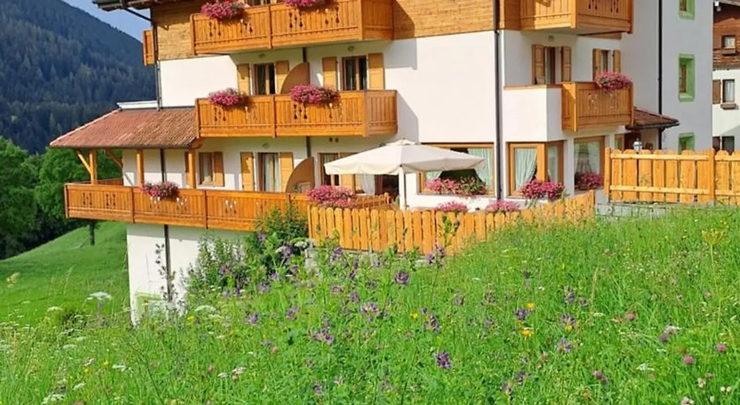 Hotel Garnì La Soldanella Garten