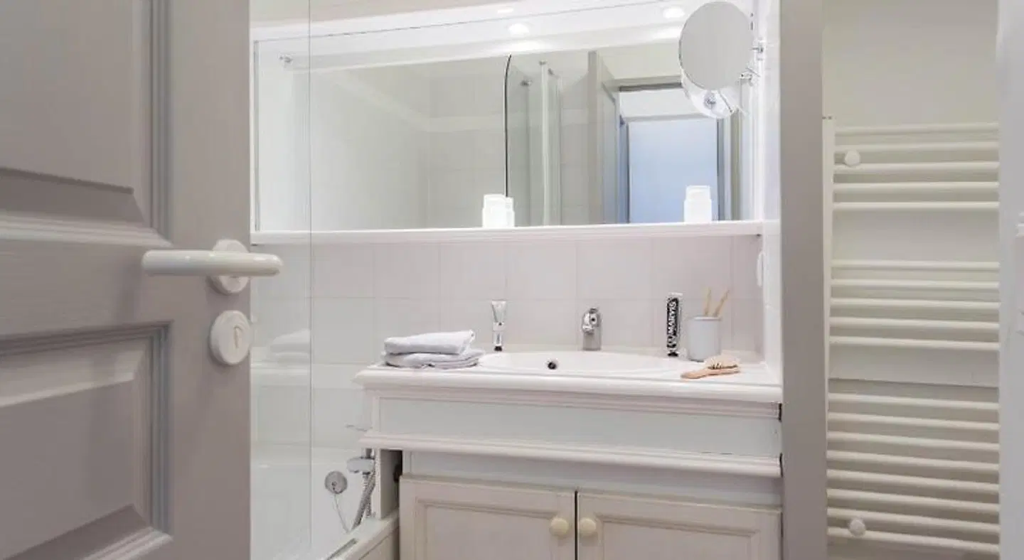 Pierre & Vacances Village Pont Royal en Provence Badezimmer