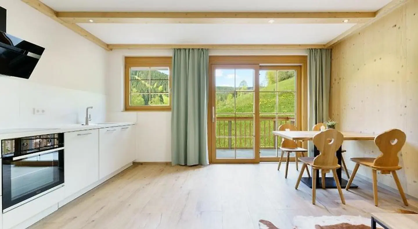 SCHWARZENBACH - Apartments & Rooftop Pool ROOM_EXAMPLE