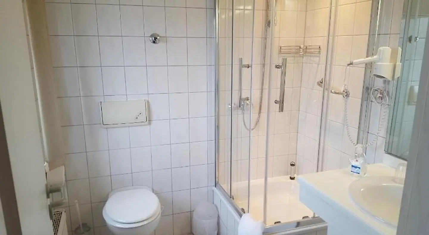 Hotel Schwanenburg Badezimmer