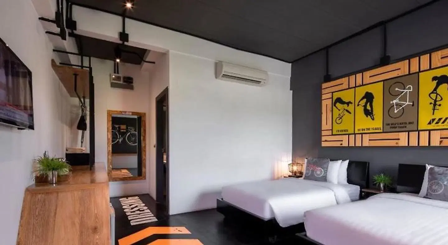 The VELO'S Hotel and Pumptrack ROOM_EXAMPLE