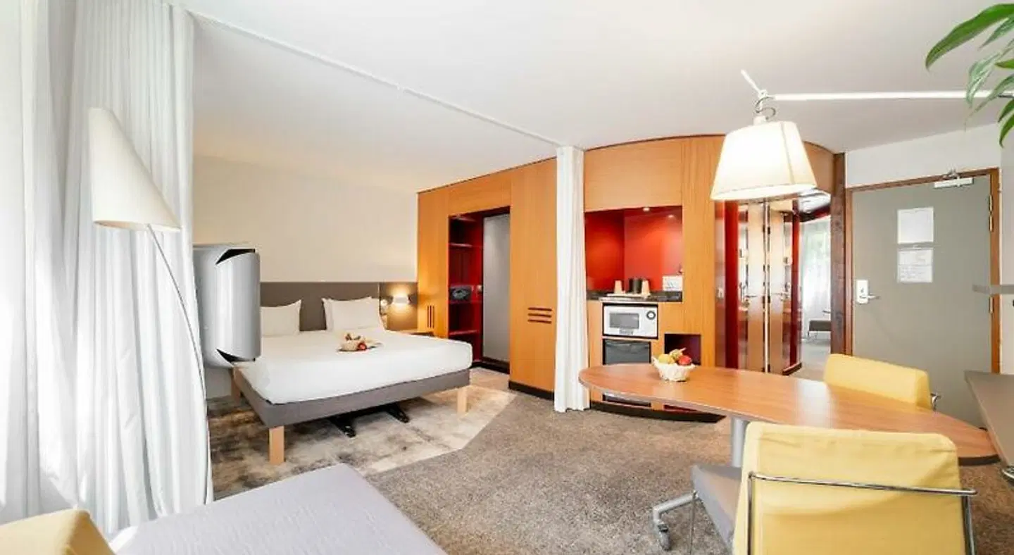 Novotel Suites Cannes Centre Hotel ROOM_EXAMPLE