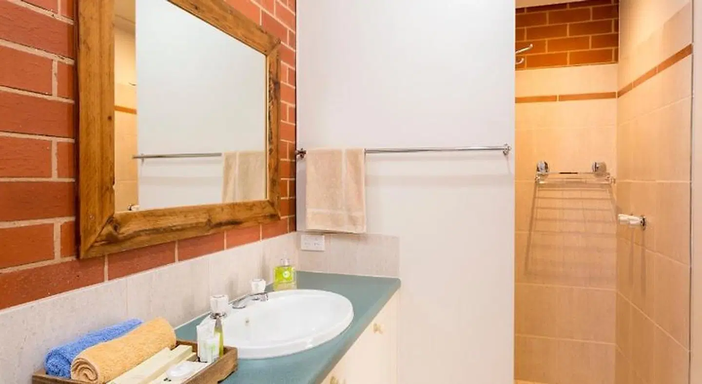 Yackandandah Motor Inn Badezimmer