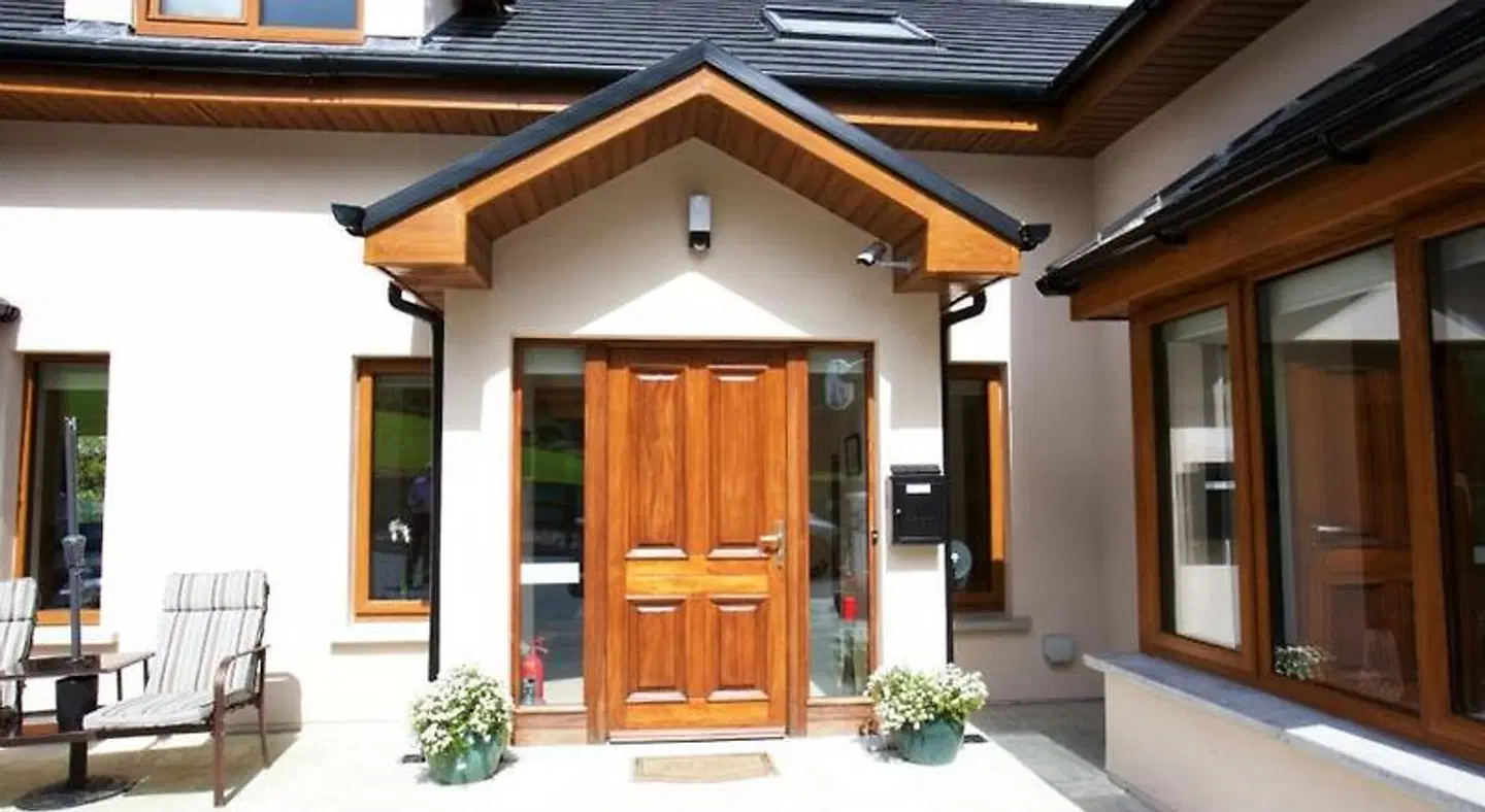 Woodview House Bed and Breakfast EXTERIOR