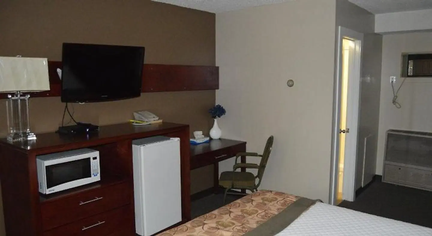 Wheel Inn Motel ROOM_EXAMPLE
