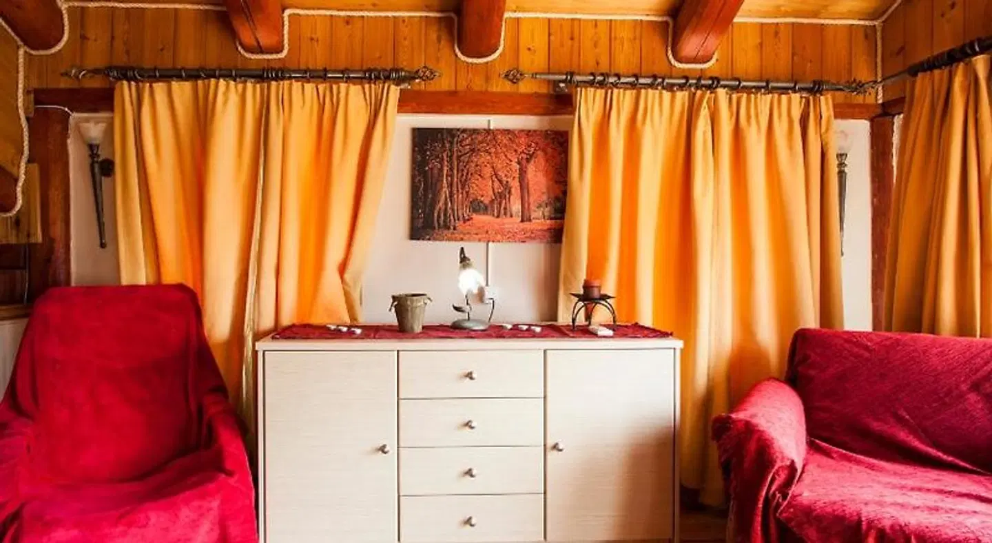 Estate Kares ROOM_EXAMPLE