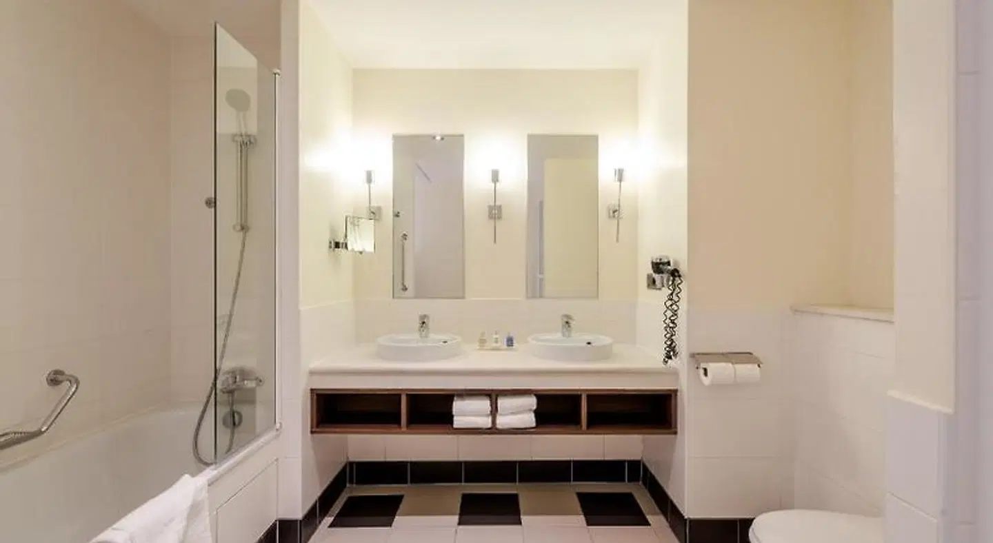 Radisson Blu Hotel Paris, Marne-La-Vallee Badezimmer