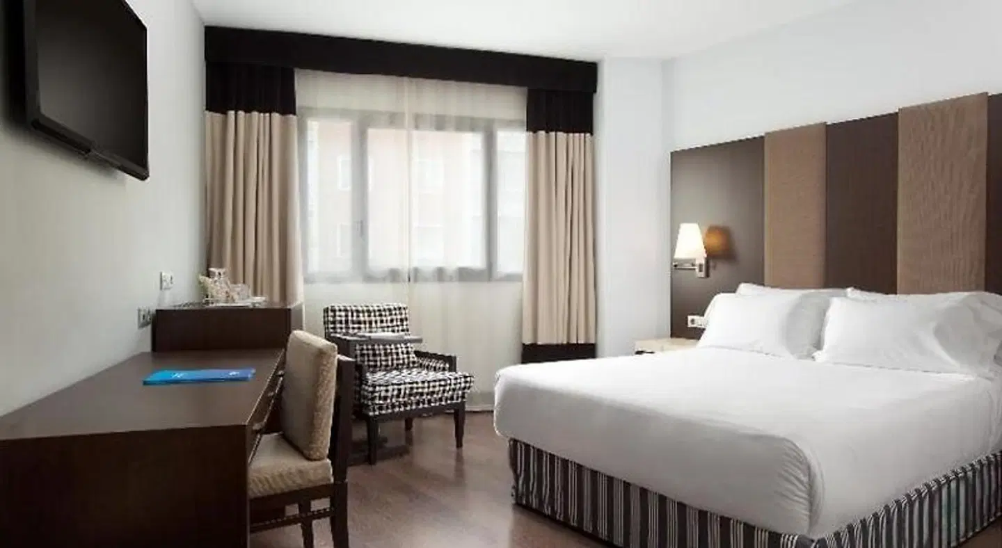 Catalonia El Retiro ROOM_EXAMPLE