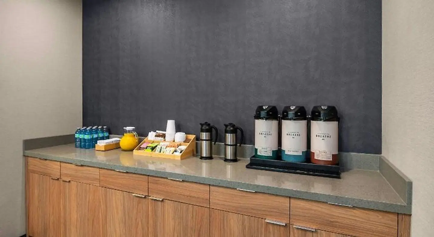 Fairfield by Marriott Inn & Suites Gravenhurst Muskoka Restaurant