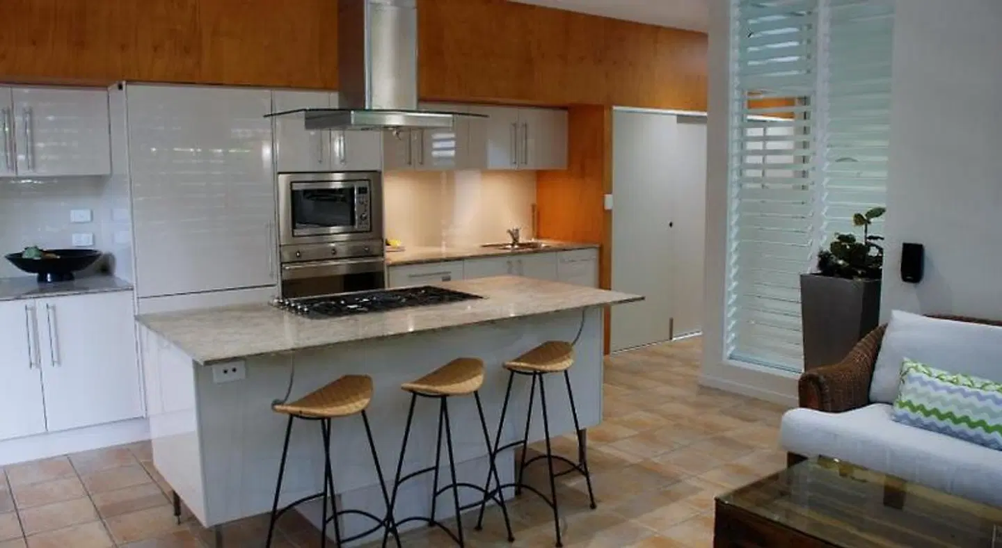 Sanctuary Palm Cove Bar