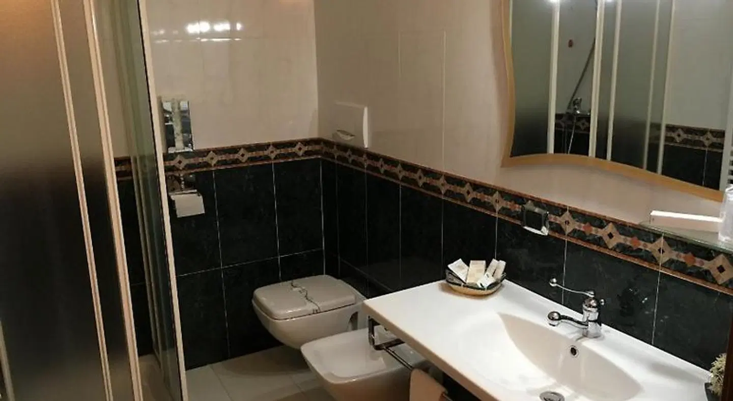 Al Ritrovo Badezimmer
