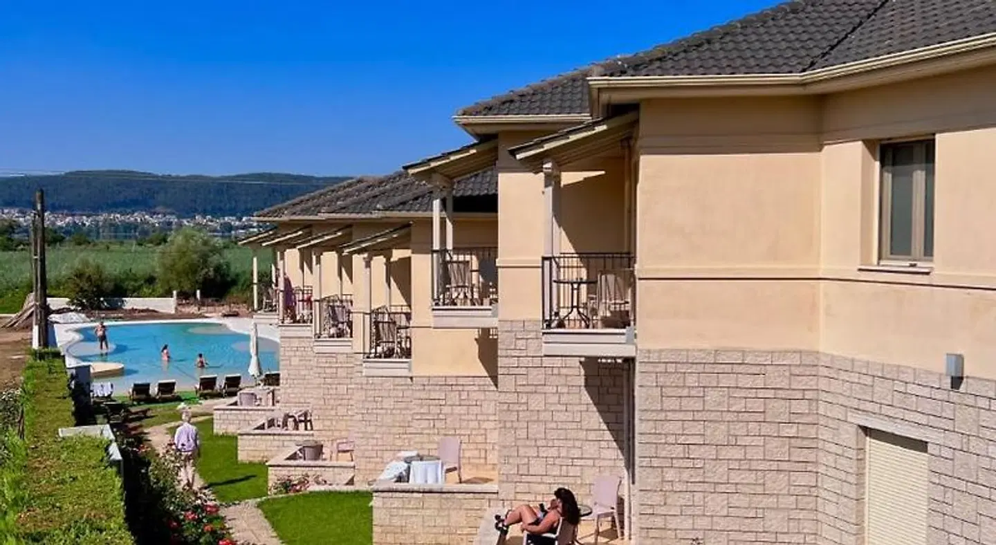 Anemolia Resort and Spa EXTERIOR