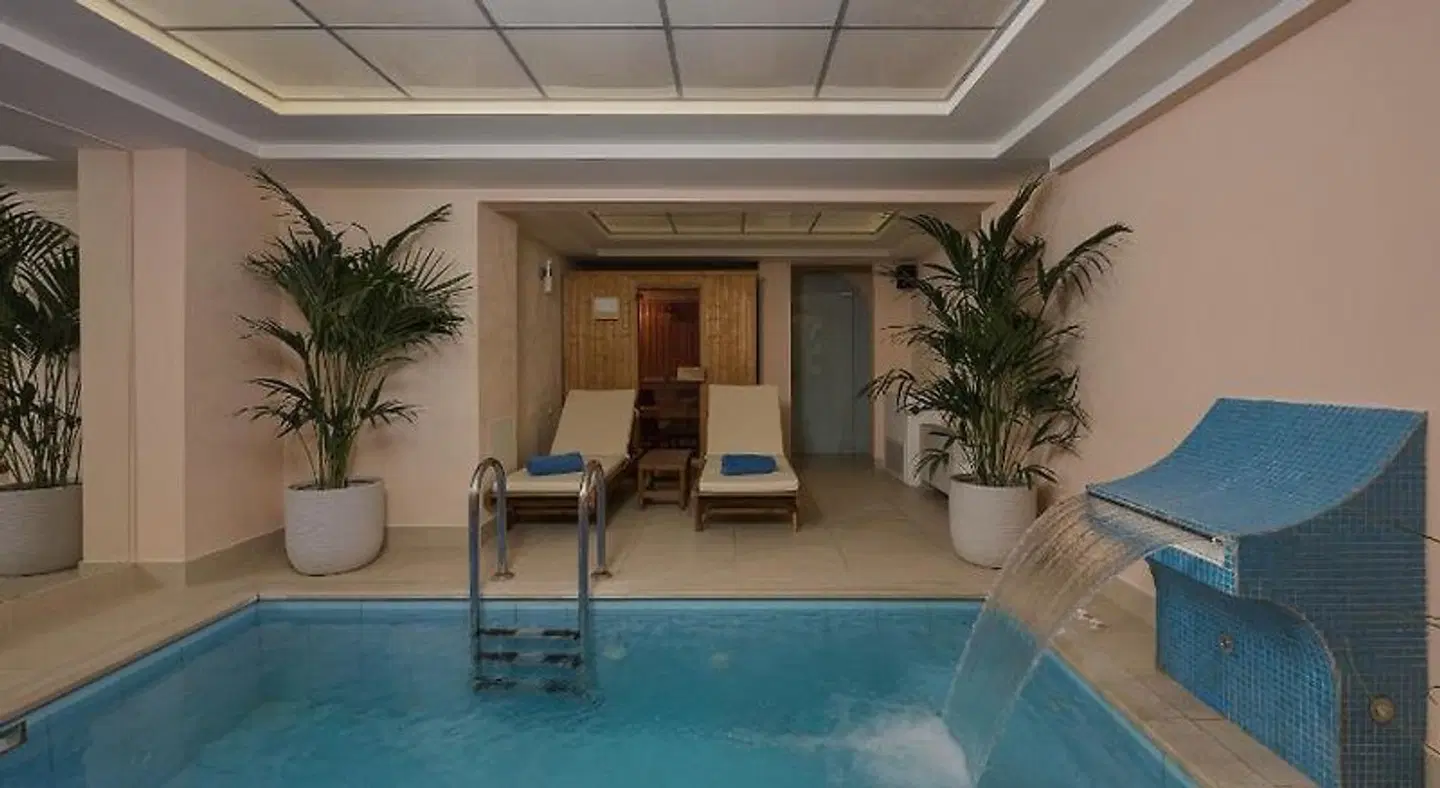 Anemolia Resort and Spa Hallenbad