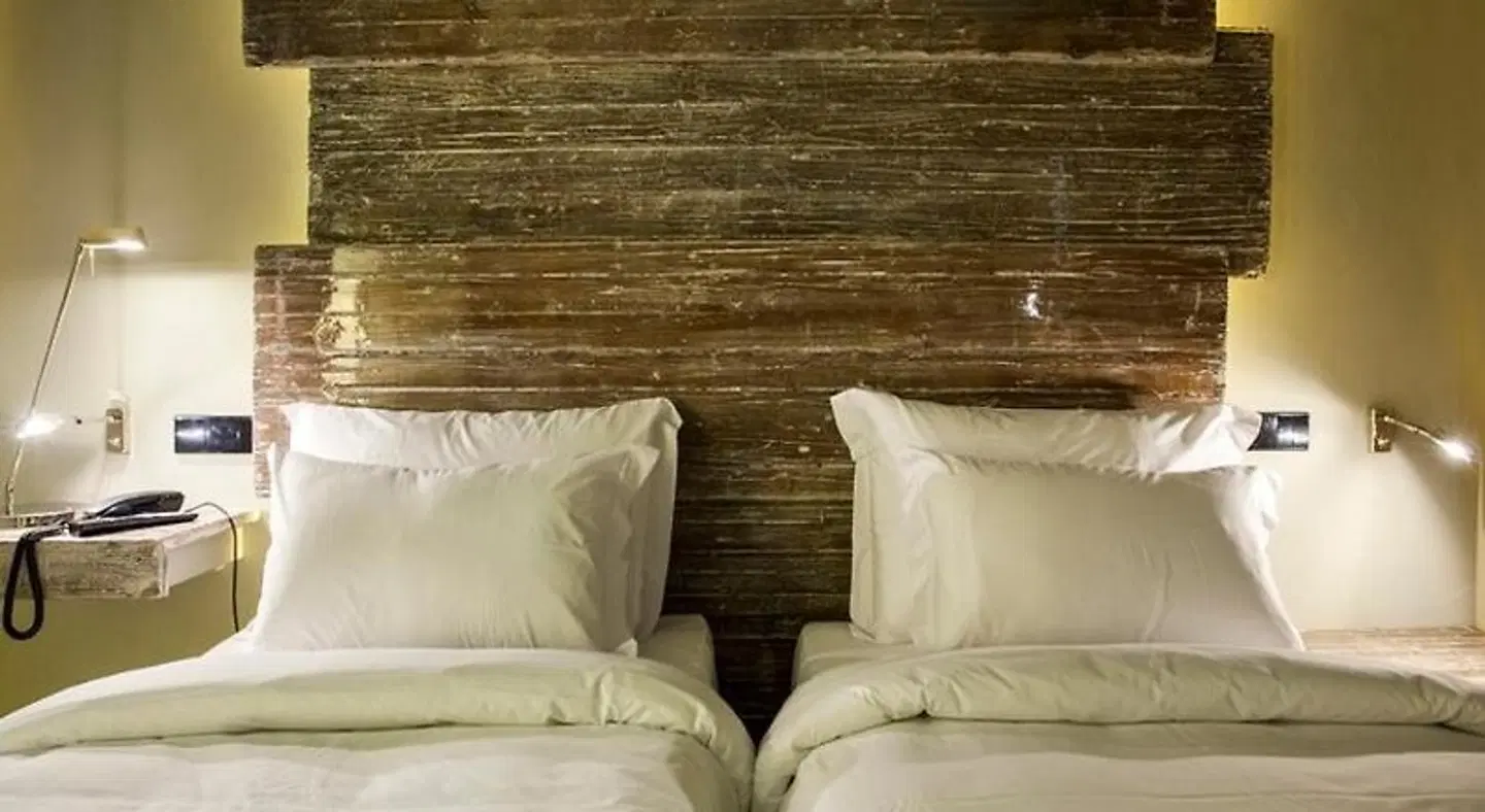 Vitoria Stone HEALTH_BEAUTY