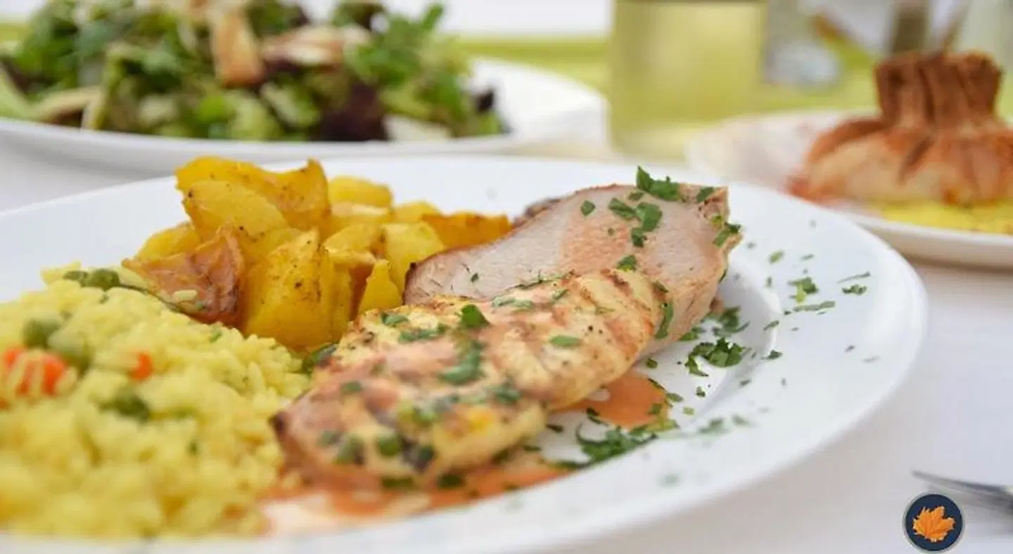 Four Seasons Hotel Restaurant