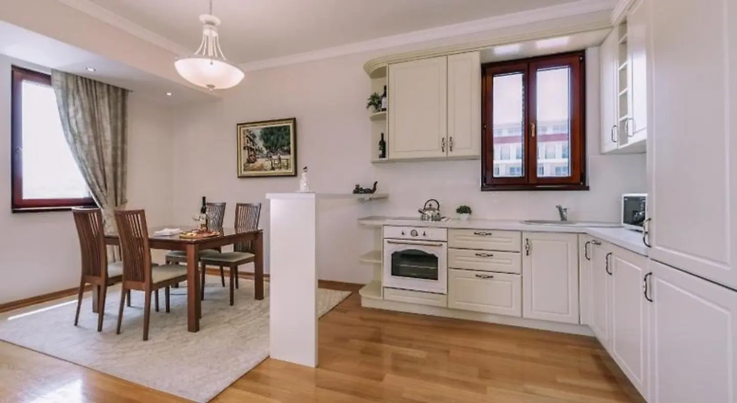 Apartment City ROOM_EXAMPLE