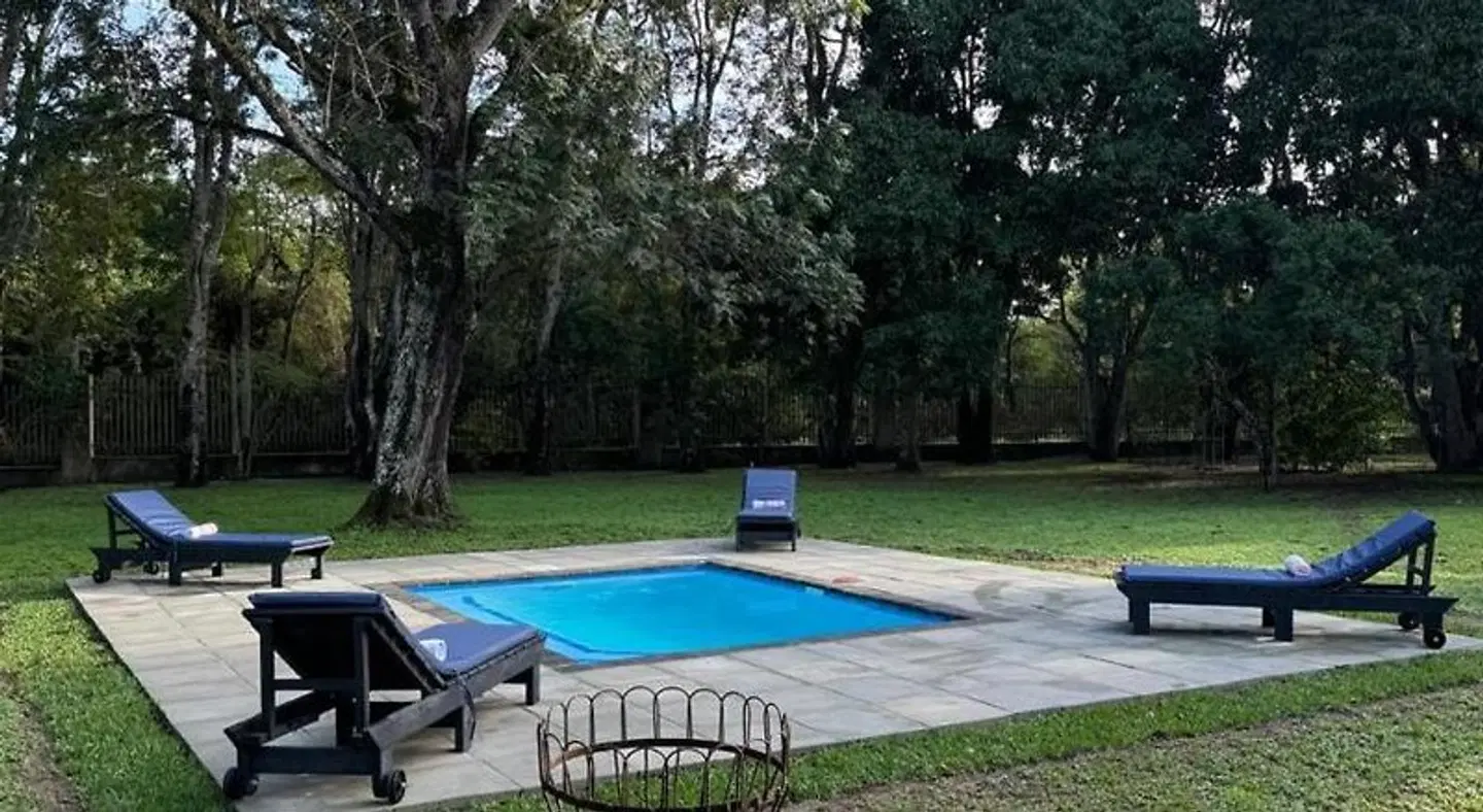 Monzi Safari Lodge OUTDOOR_POOL