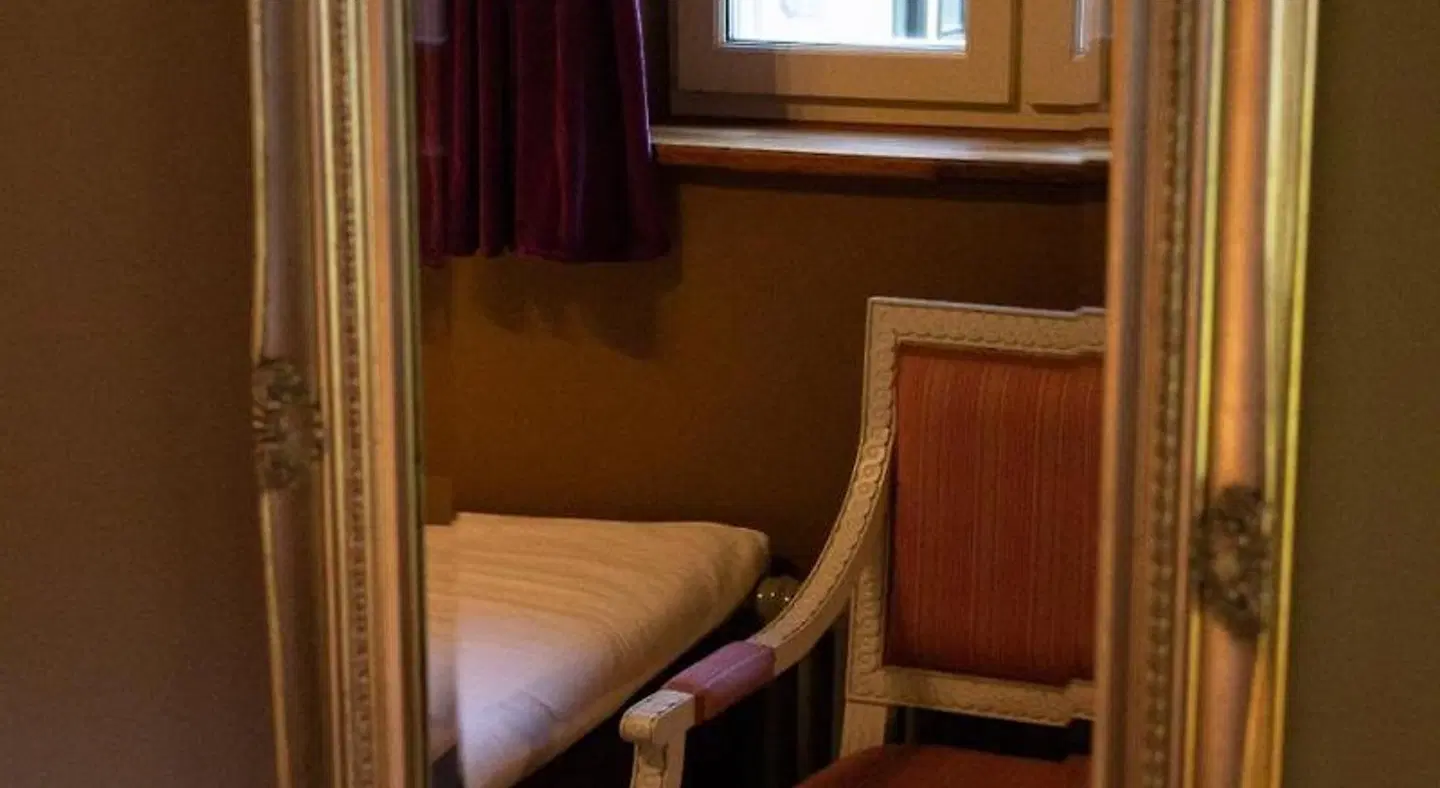 Hellstens Glashus ROOM_EXAMPLE