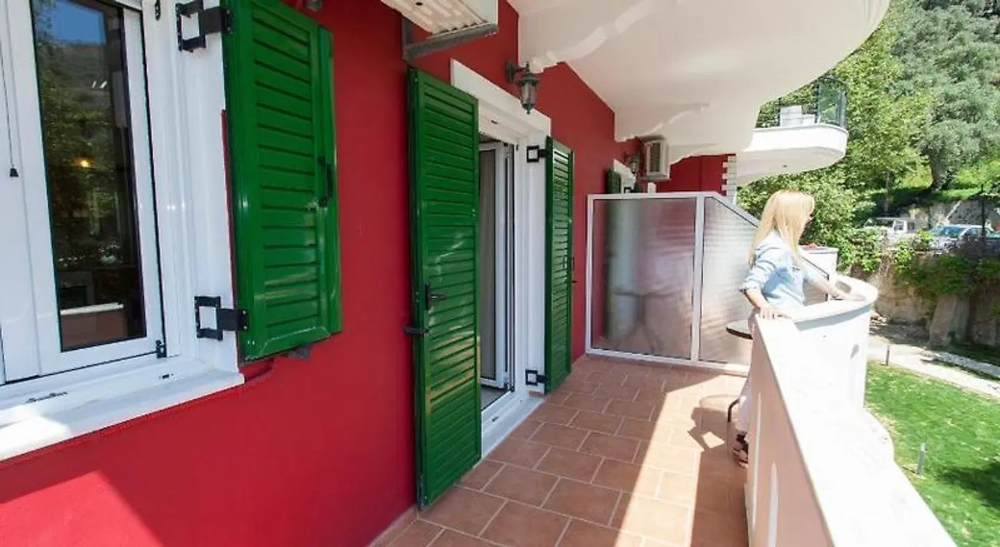 Oasis Exclusive LOUNGE_LOBBY