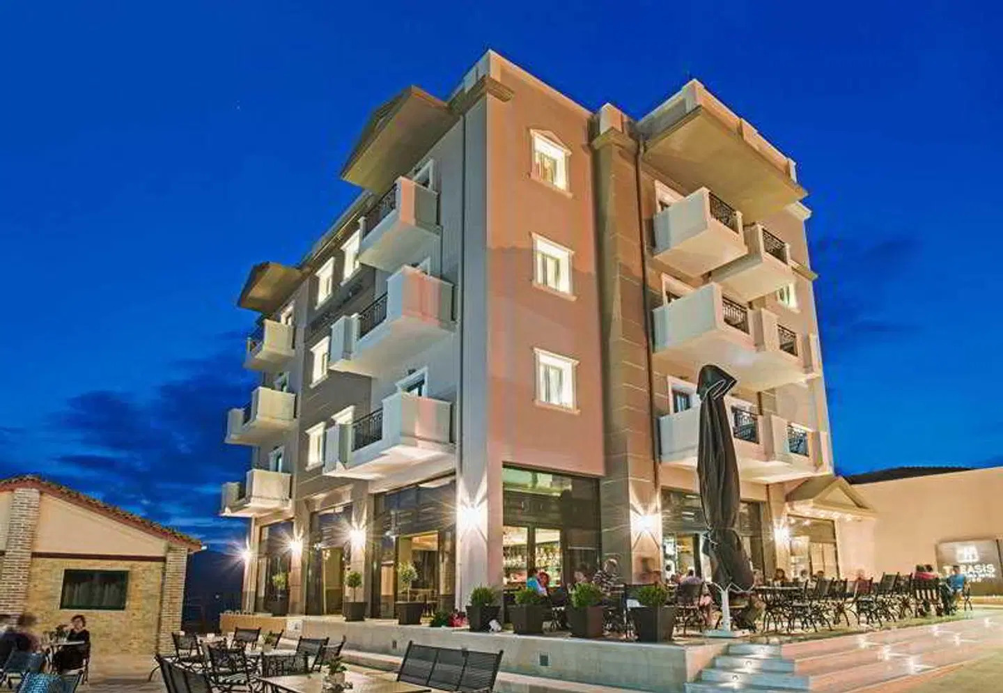 Theasis Hotel EXTERIOR