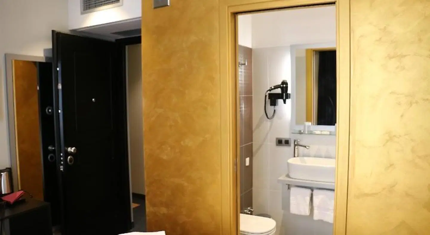 Best Western Richelieu Lyon Part-Dieu Badezimmer