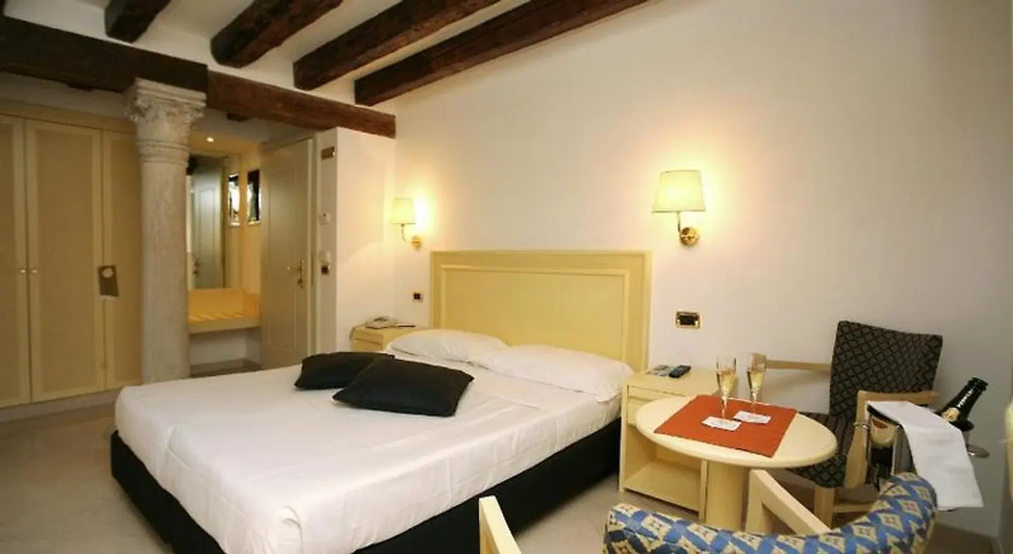 Hotel Giudecca ROOM_EXAMPLE