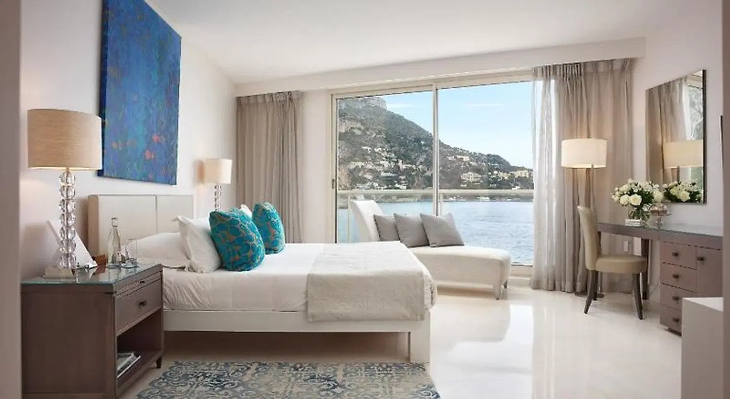 Cap Estel ROOM_EXAMPLE